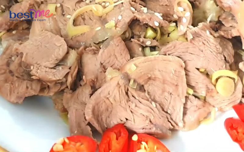 cach-lam-bo-hap-sa-mem-thom-nuc-mui-cuc-de-ngay-tai-nha-4 Cách làm bò hấp sả mềm thơm nức mũi cực dễ ngay tại nhà - 4