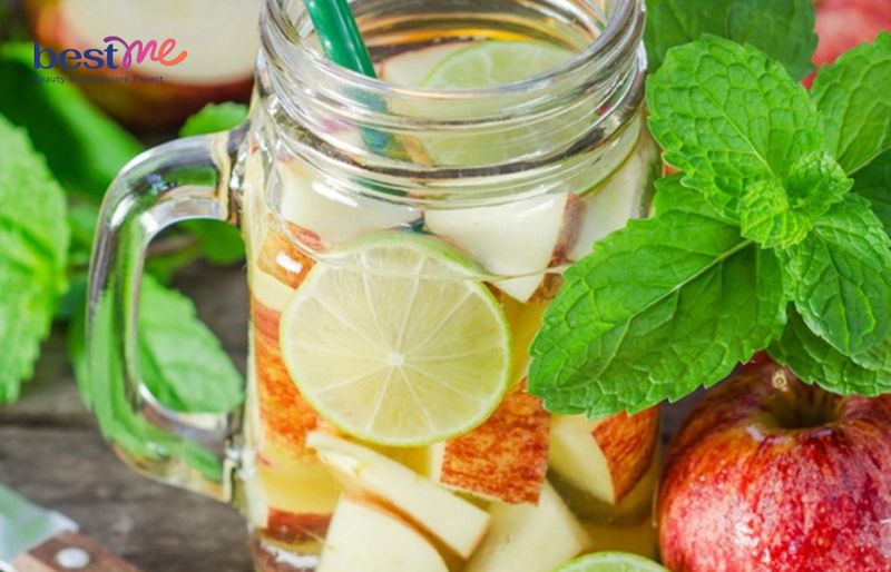 Nước detox táo, chanh và bạc hà