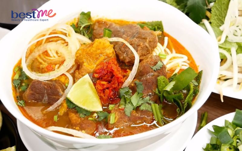 cach-nau-bun-bo-ham-bang-noi-com-dien-cuc-don-gian-tai-nha-ai-cung-lam-duoc-5 Cách nấu bún bò hầm bằng nồi cơm điện cực đơn giản tại nhà ai cũng làm được - 5