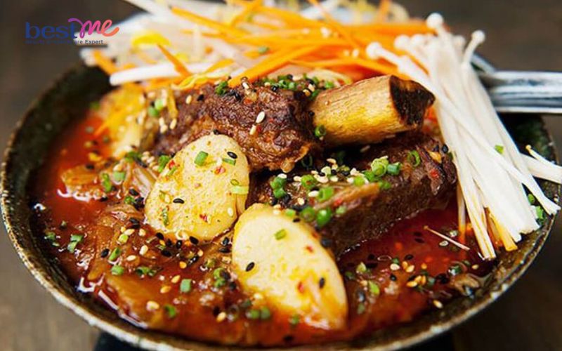 cach-nau-canh-suon-bo-ham-han-quoc-mem-tan-trong-mieng-1 Cách nấu canh sườn bò hầm Hàn Quốc mềm tan trong miệng - 1