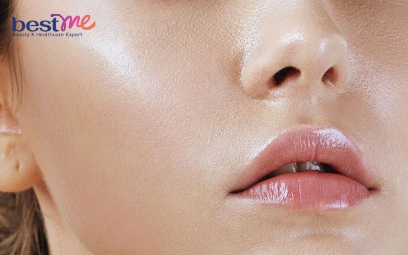 Da dầu thường gây khó chịu với lượng dầu trên mặt