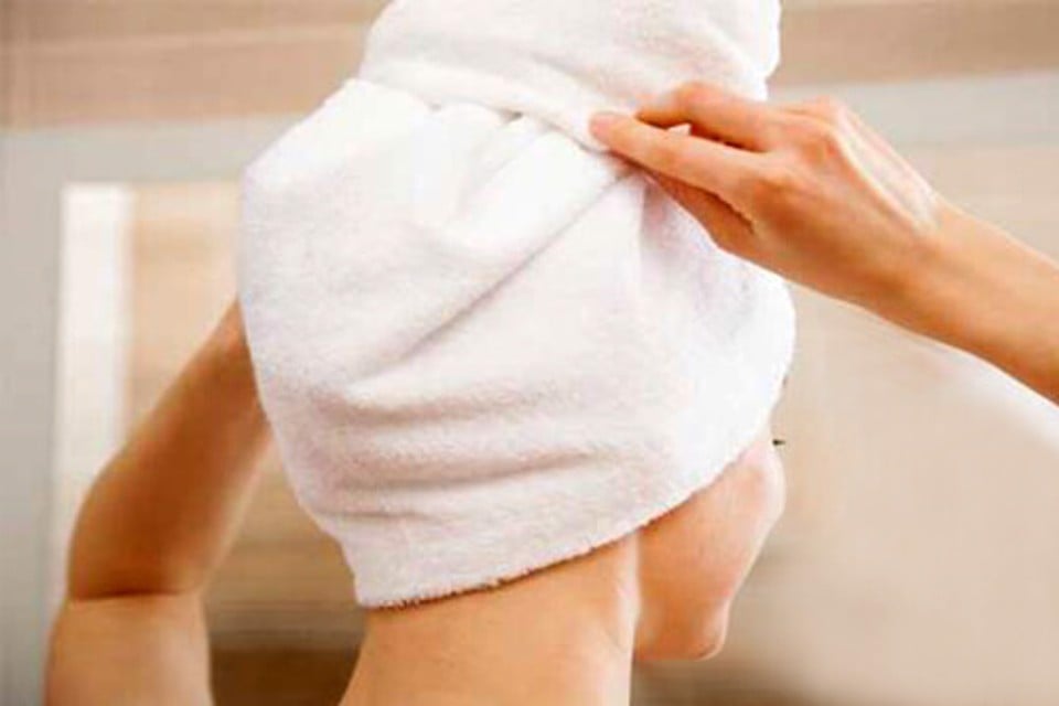 Cách ủ phục hồi tóc hư tổn và lưu ý khi ủ tóc phục hồi đạt hiệu quả nhất