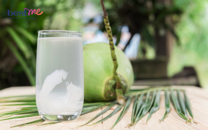 Hạt chia nước dừa vô cùng thanh mát