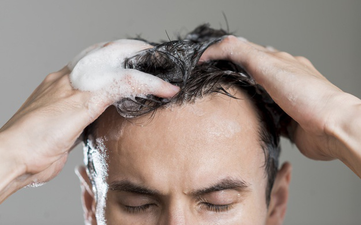 8 cách dưỡng tóc uốn nam tại nhà đơn giản, chuẩn salon - 5