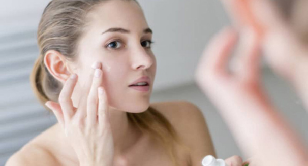 [Hướng dẫn] Các bước chăm sóc da mụn chuyên sâu ngay tại nhà