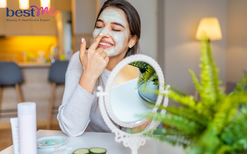 Chị em đừng quên chăm da đúng cách để da hồi phục nhanh chóng nhé!