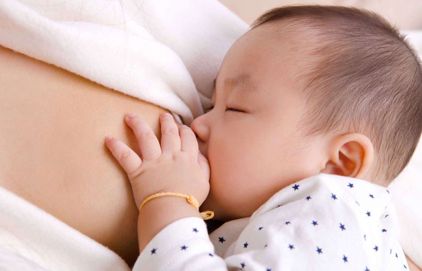 Cho con bú cũng là cách để giảm mỡ bụng hiệu quả
