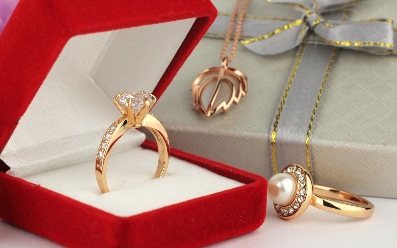 Nghĩ giúp bạn 14/2 nên tặng quà gì cho người yêu mà nàng không dỗi - 4