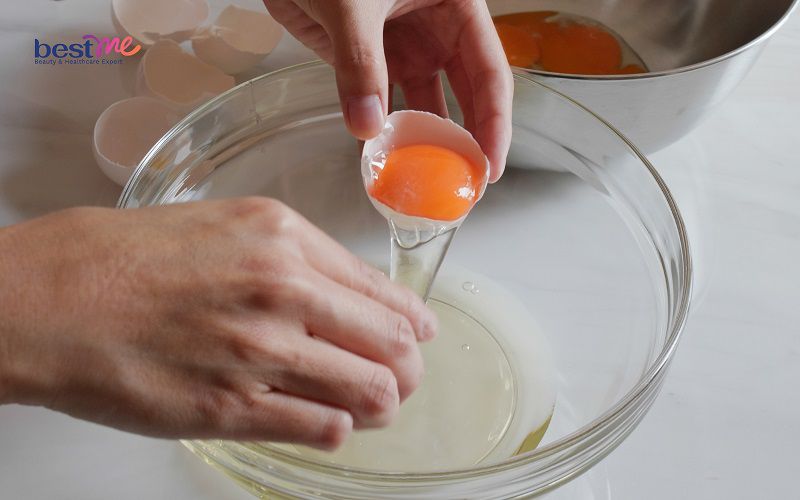 Chữa dị ứng trên da mặt bằng trứng gà