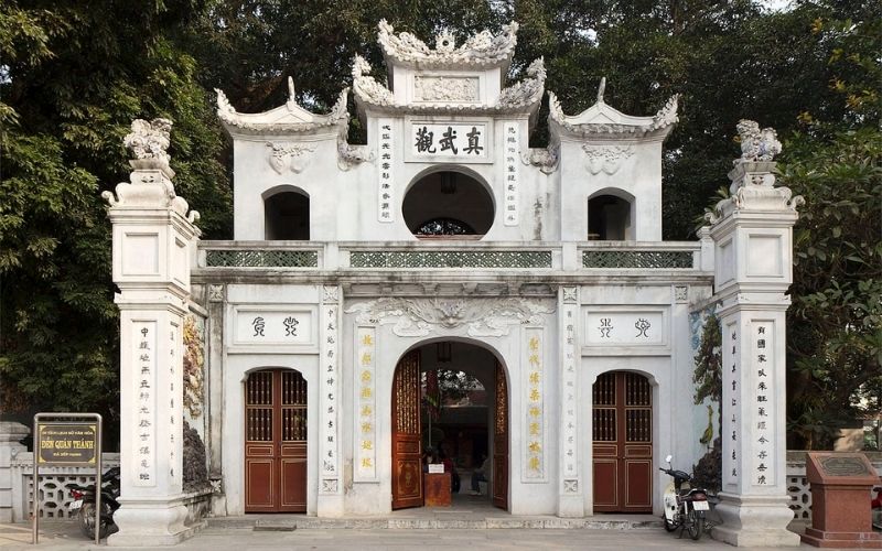 chua-gi-o-ho-tay-16-ngoi-chua-ho-tay-dep-va-thieng-nhat-14 Chùa gì ở Hồ Tây? 16 ngôi chùa Hồ Tây đẹp và thiêng nhất - 14