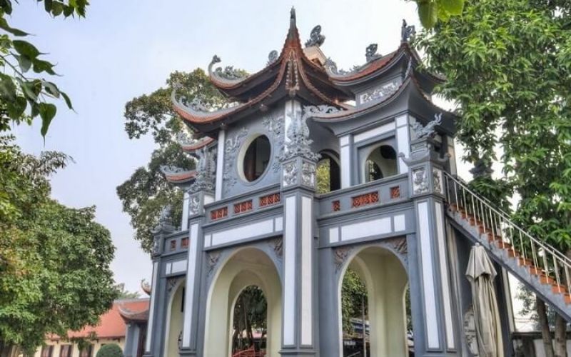 chua-gi-o-ho-tay-16-ngoi-chua-ho-tay-dep-va-thieng-nhat-6 Chùa gì ở Hồ Tây? 16 ngôi chùa Hồ Tây đẹp và thiêng nhất - 6