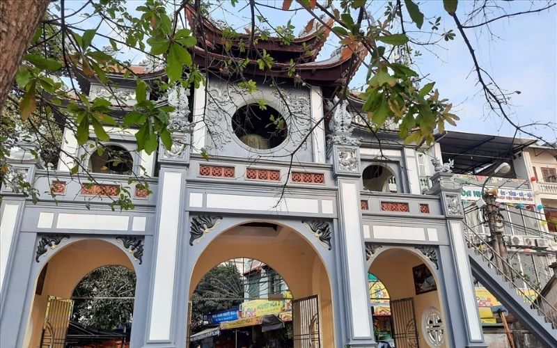 chua-gi-o-ho-tay-16-ngoi-chua-ho-tay-dep-va-thieng-nhat-8 Chùa gì ở Hồ Tây? 16 ngôi chùa Hồ Tây đẹp và thiêng nhất - 8