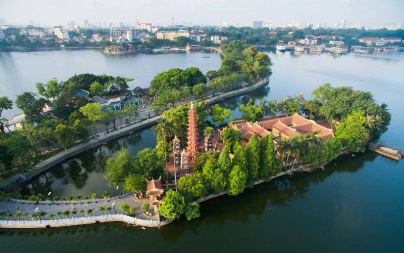 chua-tran-quoc-o-dau-tho-ai-kinh-nghiem-du-xuan-tran-quoc-tu-1 Chùa Trấn Quốc ở đâu? Thờ ai? Kinh nghiệm du xuân Trấn Quốc Tự - 1