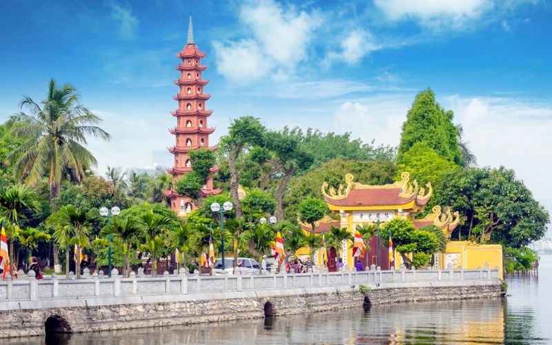 chua-tran-quoc-o-dau-tho-ai-kinh-nghiem-du-xuan-tran-quoc-tu-2 Chùa Trấn Quốc ở đâu? Thờ ai? Kinh nghiệm du xuân Trấn Quốc Tự - 2