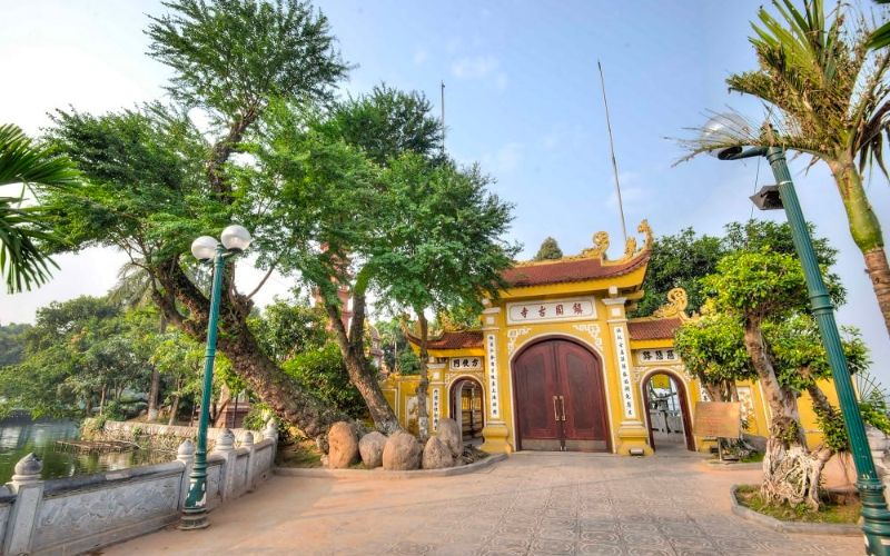 chua-tran-quoc-o-dau-tho-ai-kinh-nghiem-du-xuan-tran-quoc-tu-4 Chùa Trấn Quốc ở đâu? Thờ ai? Kinh nghiệm du xuân Trấn Quốc Tự - 4