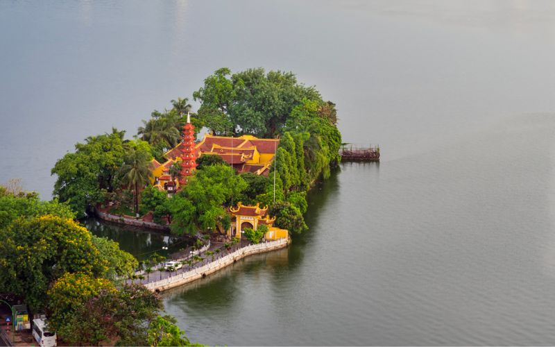 chua-tran-quoc-o-dau-tho-ai-kinh-nghiem-du-xuan-tran-quoc-tu-8 Chùa Trấn Quốc ở đâu? Thờ ai? Kinh nghiệm du xuân Trấn Quốc Tự - 8