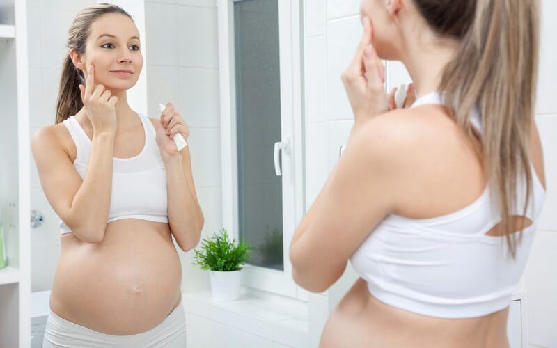 co-bau-nan-mun-duoc-khong-co-anh-huong-den-thai-nhi-khong-3 Có bầu nặn mụn được không? Có ảnh hưởng đến thai nhi không? - 3