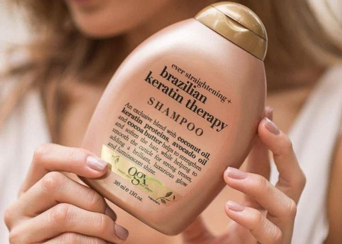 Dầu gội OGX Ever Straight Brazilian Keratin Therapy giúp phục hồi và bảo vệ tóc khỏi những tác động xấu từ môi trường