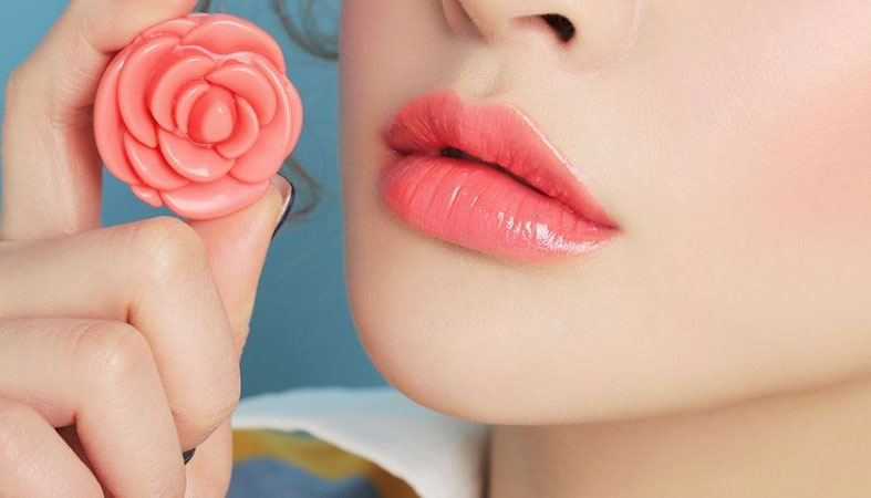 Son dưỡng môi giúp đôi môi căng mọng
