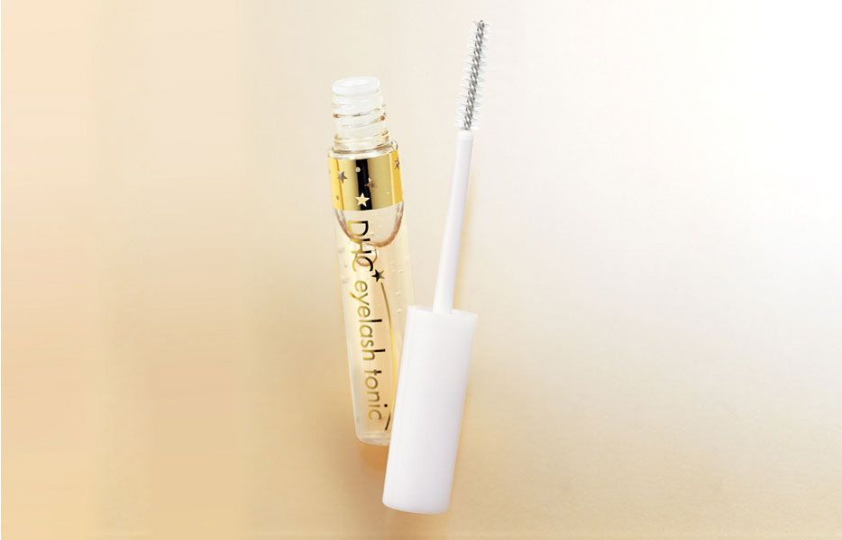 Sản phẩm phục hồi hiệu quả những hàng mi thường xuyên chuốt mascara