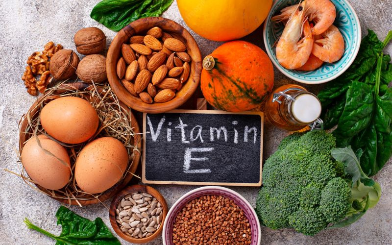 da-dau-mun-nen-uong-vitamin-gi-co-nen-uong-vitamin-e-khong-6 Da dầu mụn nên uống vitamin gì? Có nên uống vitamin E không? - 6