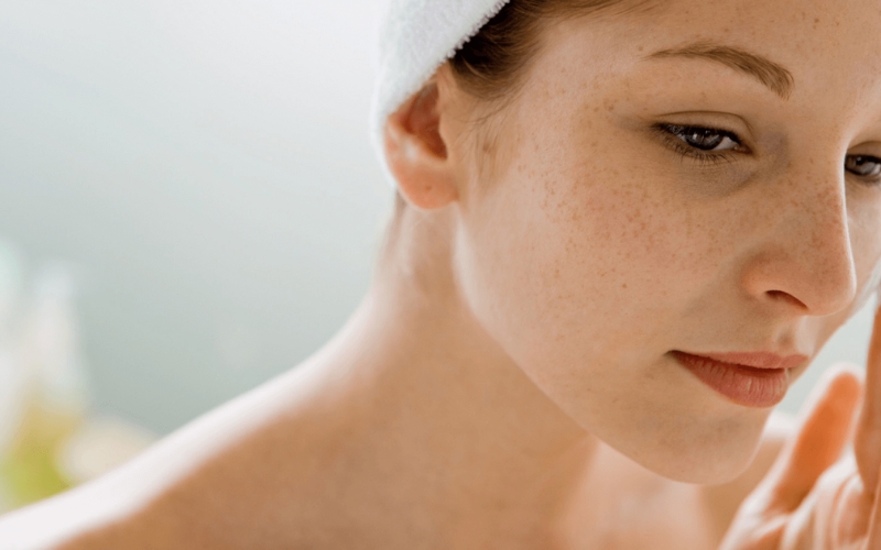 Một số dấu hiệu đặc trưng của da bị sạm màu