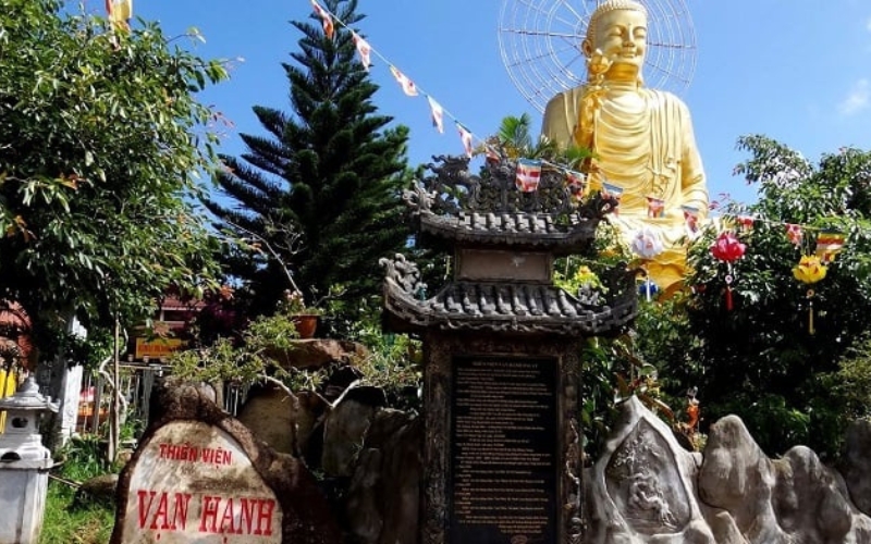 danh-sach-16-ngoi-chua-da-lat-dep-noi-tieng-linh-thieng-14 Danh sách 16 ngôi chùa Đà Lạt đẹp nổi tiếng linh thiêng - 14