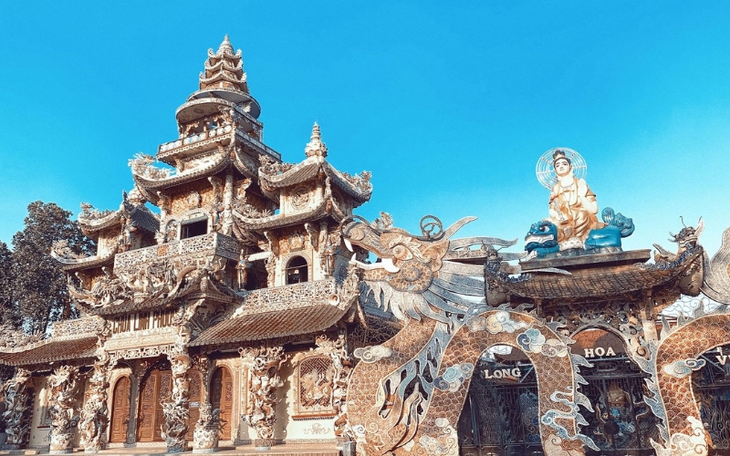 danh-sach-16-ngoi-chua-da-lat-dep-noi-tieng-linh-thieng-6 Danh sách 16 ngôi chùa Đà Lạt đẹp nổi tiếng linh thiêng - 6
