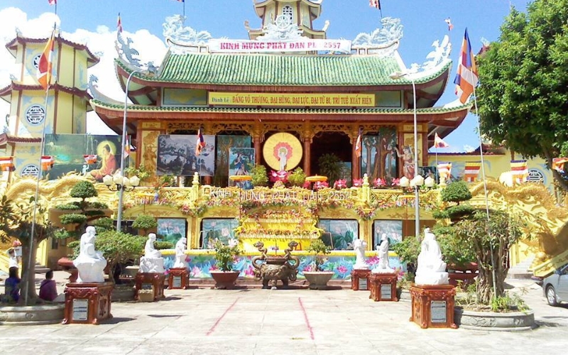 danh-sach-16-ngoi-chua-da-lat-dep-noi-tieng-linh-thieng-9 Danh sách 16 ngôi chùa Đà Lạt đẹp nổi tiếng linh thiêng - 9