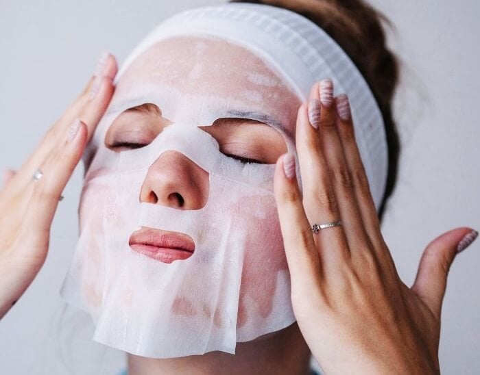 Đắp mặt nạ giấy đúng cách để có hiệu quả cao