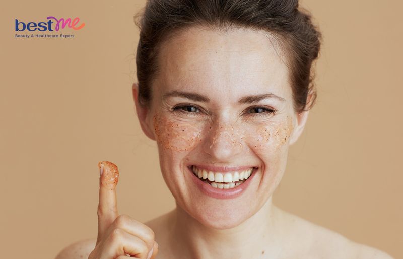 B5, HA, glycerin và ceramides giúp cân bằng da