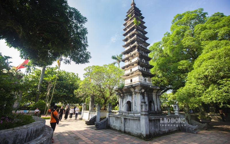 dau-nam-du-xuan-12-ngoi-chua-nam-dinh-dep-va-thieng-nhat-3 Đầu năm du xuân 12 ngôi chùa Nam Định đẹp và thiêng nhất - 3