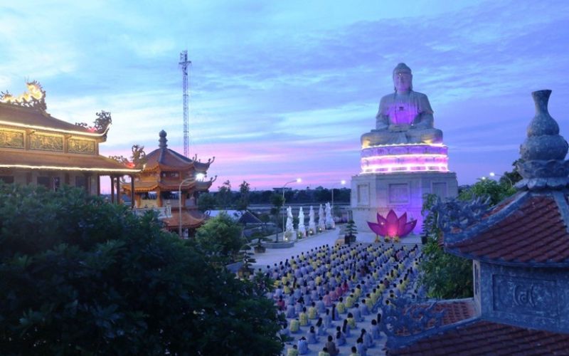 dau-nam-du-xuan-12-ngoi-chua-nam-dinh-dep-va-thieng-nhat-5 Đầu năm du xuân 12 ngôi chùa Nam Định đẹp và thiêng nhất - 5