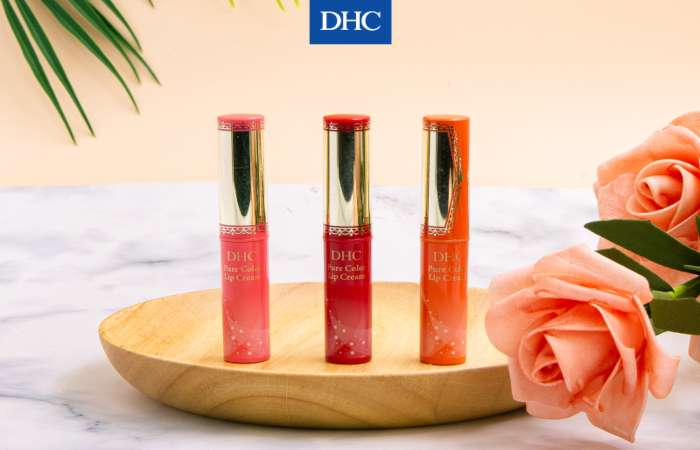 Son dưỡng màu DHC Pure Color Lip Cream sở hữu 4 chức năng tạo thêm sức sống cho môi