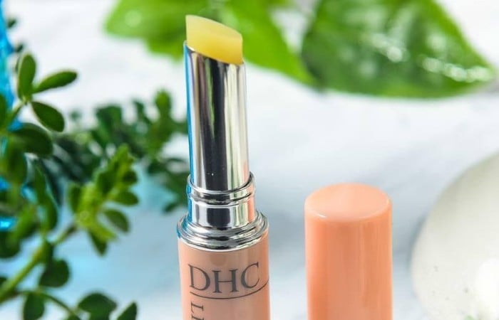 Son dưỡng môi DHC Lip Cream cải thiện đôi môi tươi tắn