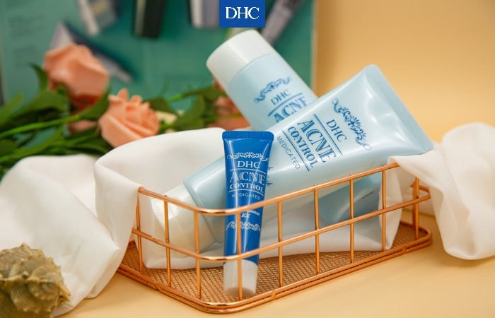 Bộ sản phẩm hỗ trợ ngăn ngừa mụn DHC Acne Control