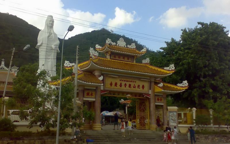 dia-chi-chua-quan-the-am-da-nang-va-kinh-nghiem-tham-quan-chi-tiet-9 Địa chỉ chùa Quán Thế Âm Đà Nẵng và kinh nghiệm tham quan chi tiết - 9