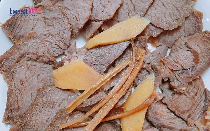 doi-gio-voi-mon-bap-bo-hap-sa-thom-nuc-mui-chieu-dai-ca-nha-7 Đổi gió với món bắp bò hấp sả thơm nức mũi chiêu đãi cả nhà - 7