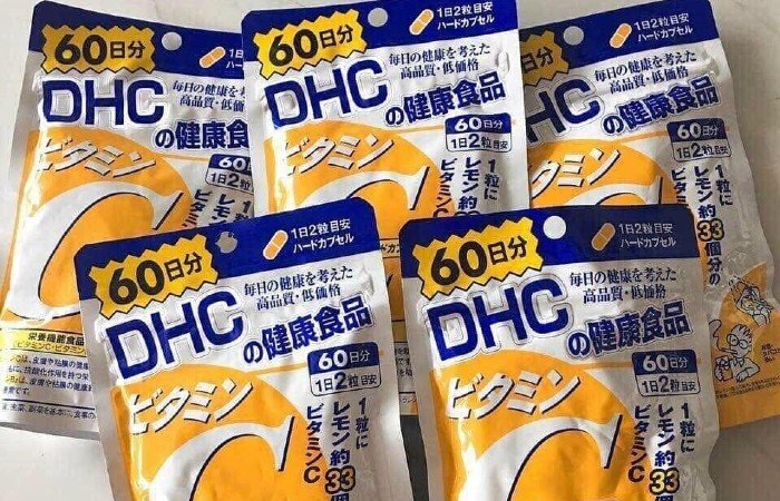 Đóng kín gói hoặc hộp đựng DHC vitamin C sau mỗi lần dùng để viên uống không bị oxy hoá, chuyển màu, giảm lượng C