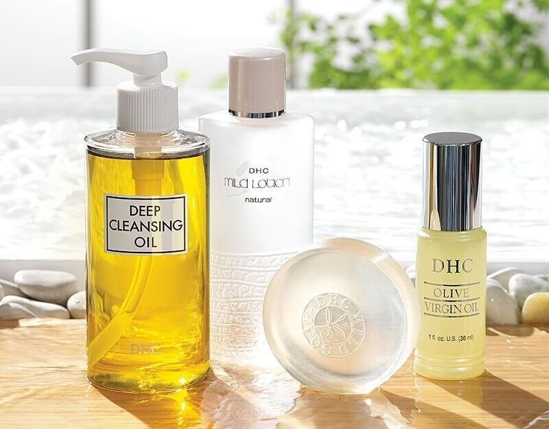 Không nên bỏ qua các bước chăm sóc da cơ bản khi đắp mặt nạ trắng da tự nhiên