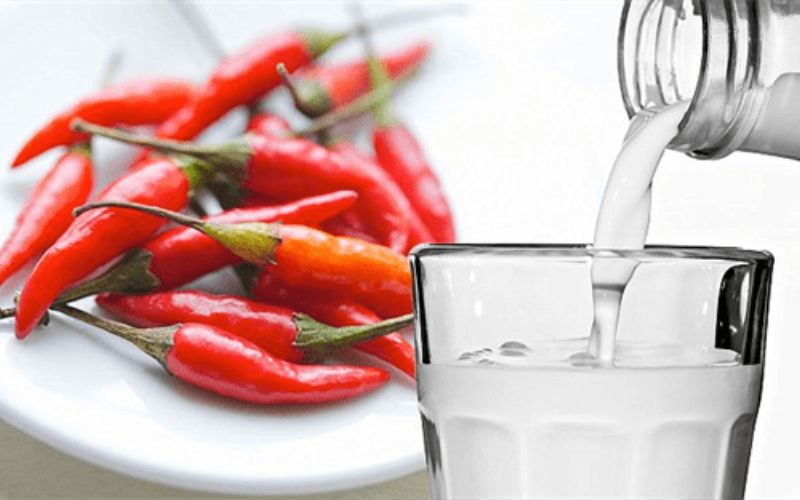 giai-ma-tac-dung-va-8-tac-hai-cua-ruou-ot-doi-voi-suc-khoe-7 Giải mã tác dụng và 8 tác hại của rượu ớt đối với sức khỏe - 7