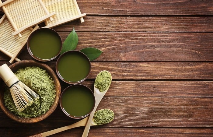 Bột trà xanh cũng mang tác dụng giảm cân giống như lá trà tươi