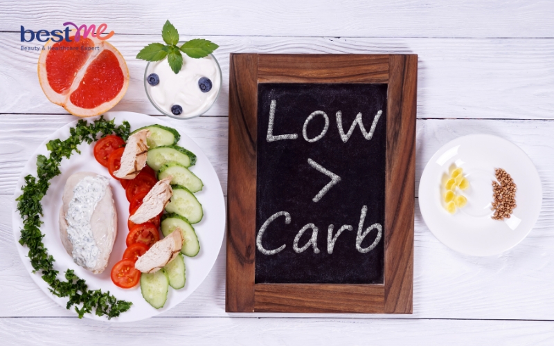 Low carb là chế độ hạn chế tối đa việc tiêu thụ các loại thực phẩm có chứa tinh bột và đường