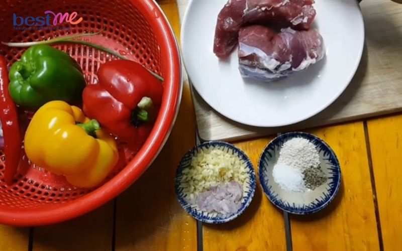 goi-y-4-cach-lam-thit-bo-xao-ot-chuong-gion-ngon-bo-duong-2 Gợi ý 4 cách làm thịt bò xào ớt chuông giòn ngon bổ dưỡng - 2