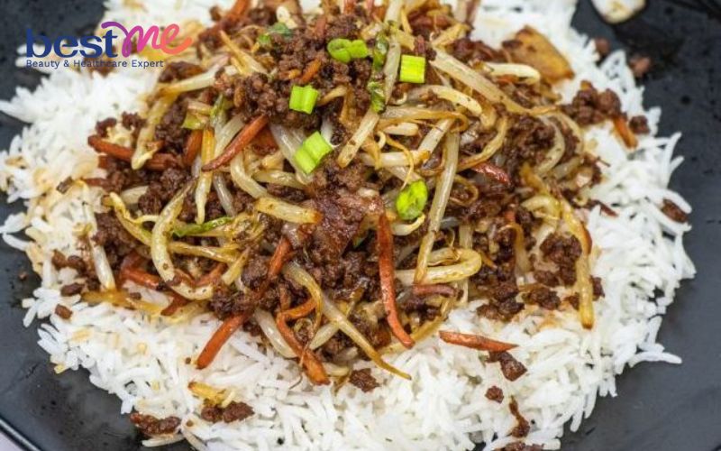 goi-y-5-cong-thuc-thit-bo-xao-gia-do-cuc-dua-com-2 Gợi ý 5 công thức thịt bò xào giá đỗ cực đưa cơm - 2