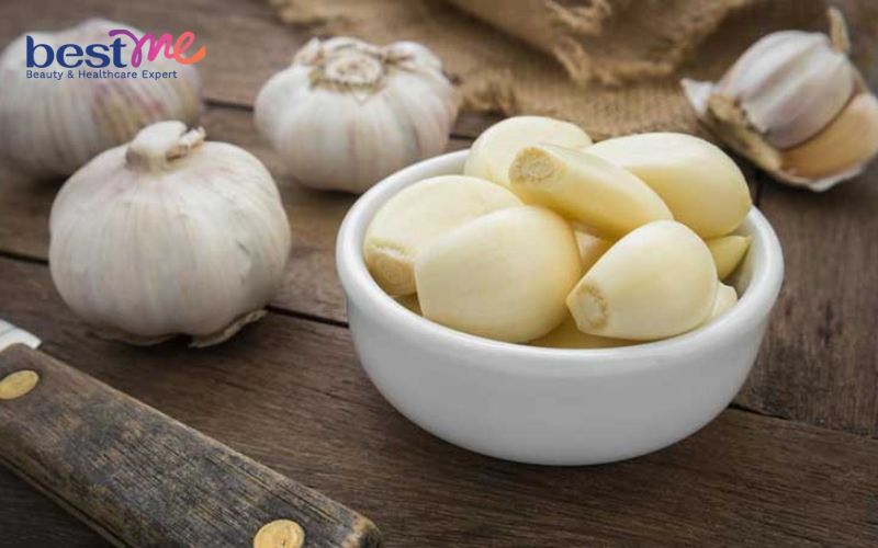 he-lo-9-cach-tri-mun-coc-bang-toi-hieu-qua-hot-nhat-hien-nay-1 Hé lộ 9 cách trị mụn cóc bằng tỏi hiệu quả HOT nhất hiện nay - 1