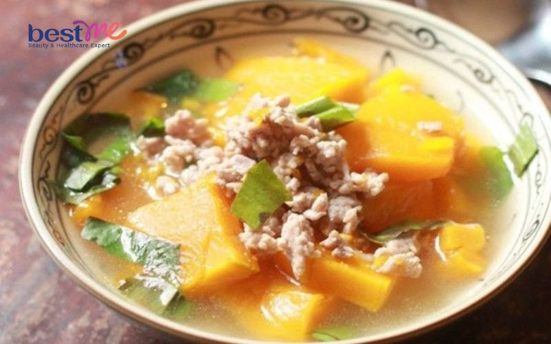 he-lo-cach-lam-thit-bo-ham-bi-do-thom-ngon-bo-duong-cho-bua-an-hang-ngay-6 Hé lộ cách làm thịt bò hầm bí đỏ thơm ngon, bổ dưỡng cho bữa ăn hàng ngày - 6