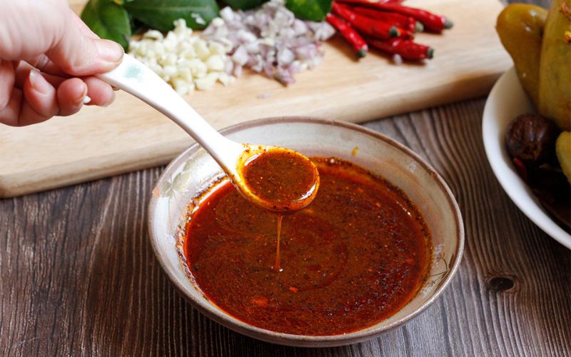 hoc-cach-lam-kho-ga-la-chanh-bang-lo-nuong-cuc-dua-mieng-5 Học cách làm khô gà lá chanh bằng lò nướng cực đưa miệng - 5