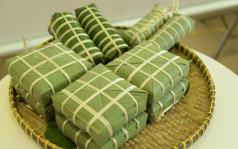huong-dan-cach-goi-banh-chung-ngay-tet-don-gian-5 Hướng dẫn cách gói bánh chưng ngày Tết đơn giản - 5