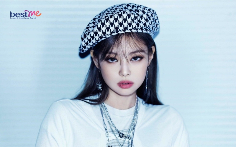 huong-dan-cach-ke-mat-cao-cuc-de-va-dep-nhu-jennie-blackpink-1 Hướng dẫn cách kẻ mắt cáo cực dễ và đẹp như Jennie BLACKPINK - 1